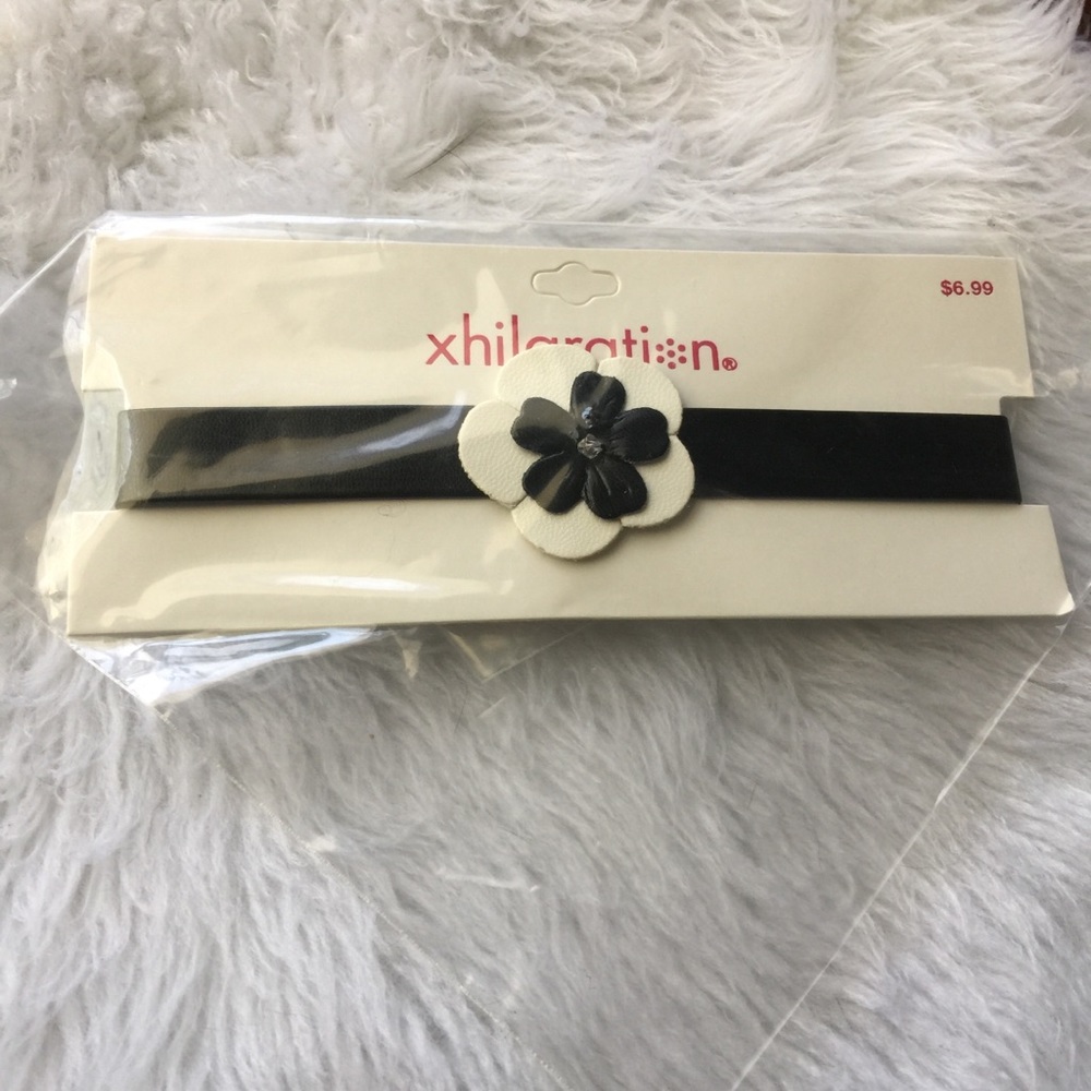 Beautiful black choker necklace faux leather band